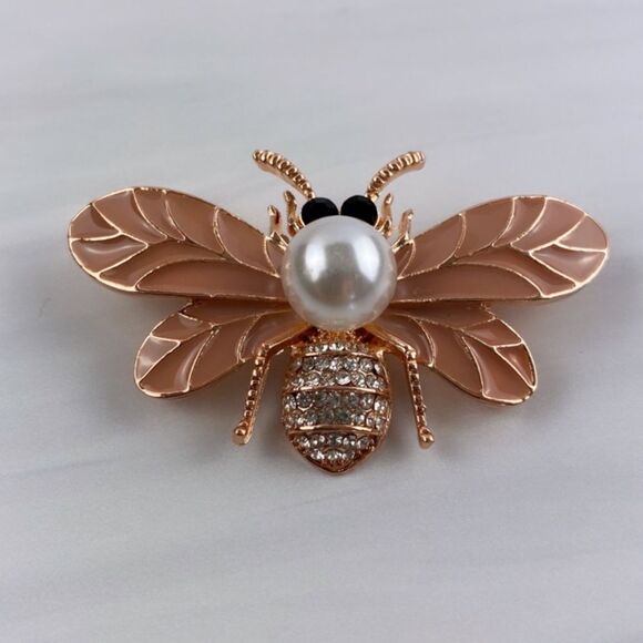 Designer Rose Gold Bee Luxury Brooch/ Pin Lapel - Picture 2 of 7